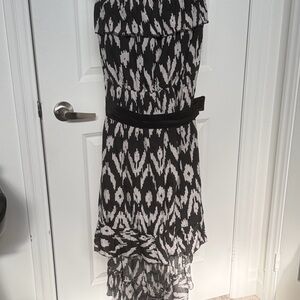 Chic Strapless Black and White Dress